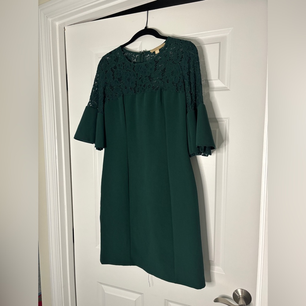 Hope & Harlow Green Lace Bell Sleeve Dress Size 6